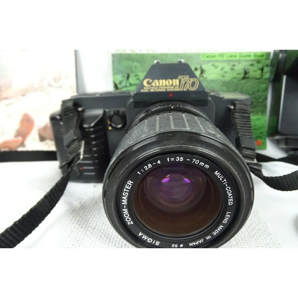 Canon T70 35mm SLR Film Camera Sigma Lens Vivitar Flash